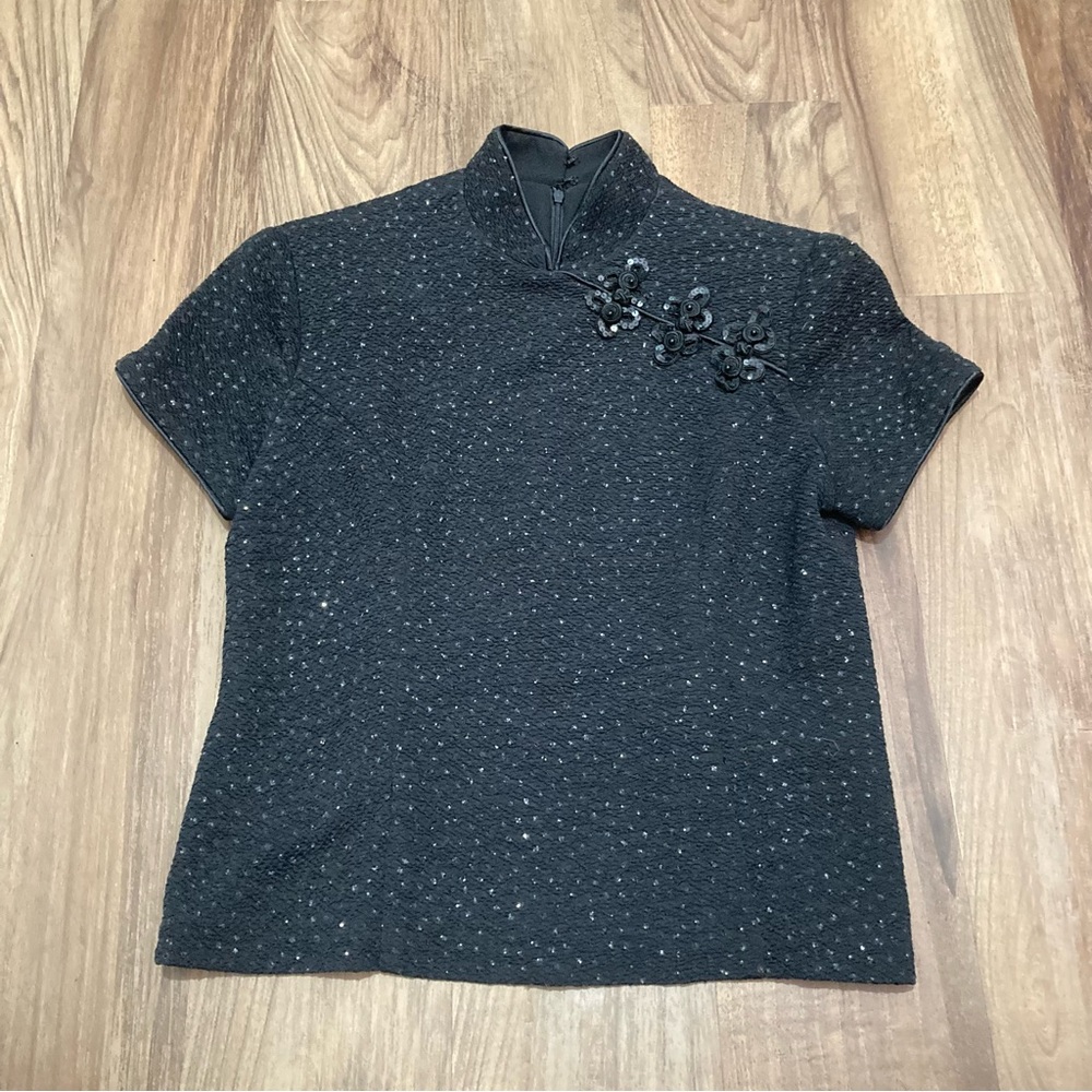 Black Short-Sleeve Mandarin Collar Top with Floral Button Detail